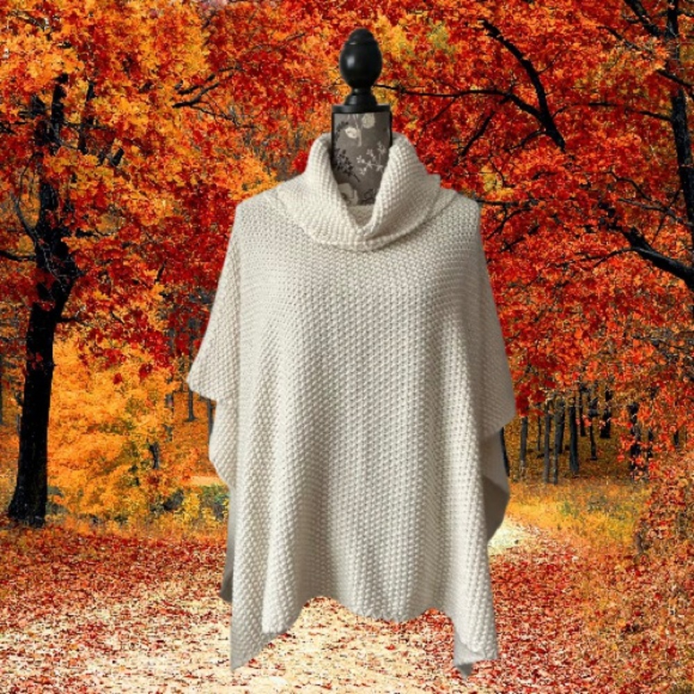 Cocogio NWT Chic Cream Women's One Size Knit Cowl Neck Poncho Sweater Top
